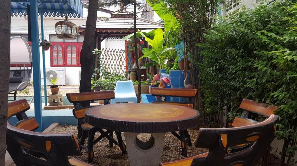 Super Hostel Nonthaburi Exterior photo