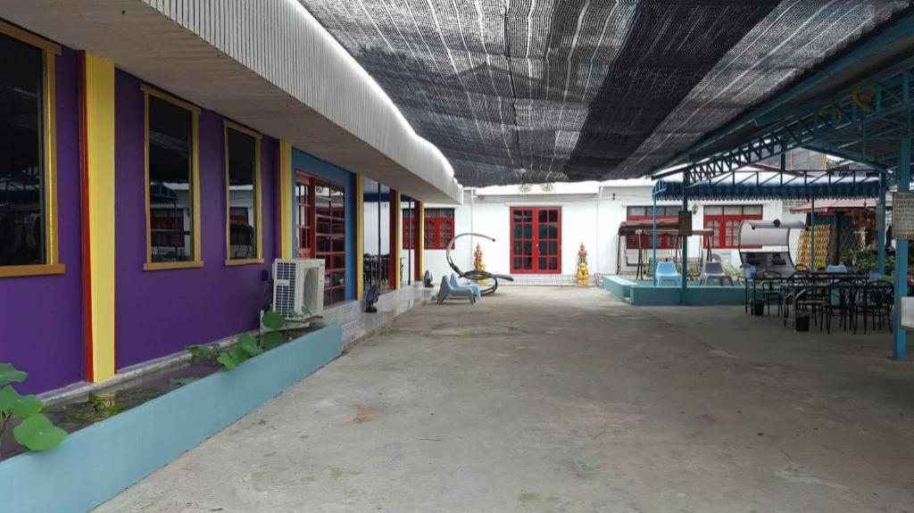Super Hostel Nonthaburi Exterior photo